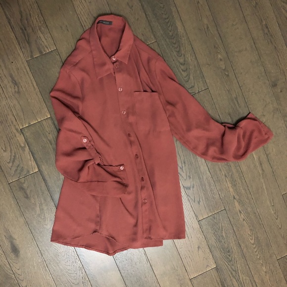 Pink loose & work appropriate button down blouse - Picture 6 of 8